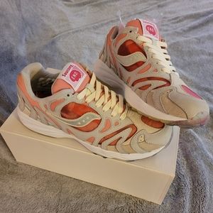 Saucony x END "The Brain"